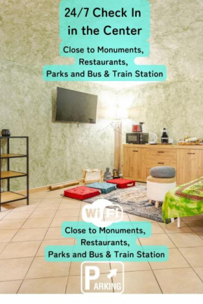 Zen House in the Center w Free Parking and Check-In 24 7 - Near the train and bus stations Casale Monferrato
